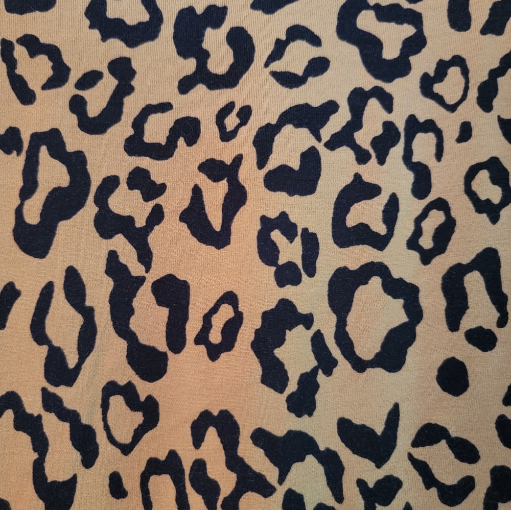 EUC Chico's Animal Print Blouse Tee -- Chico's 3 (XL) - Picture 4 of 5